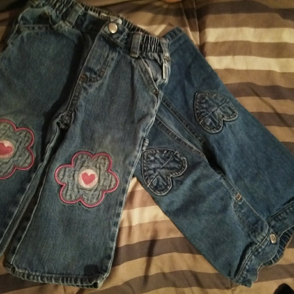 2 pairs of jeans